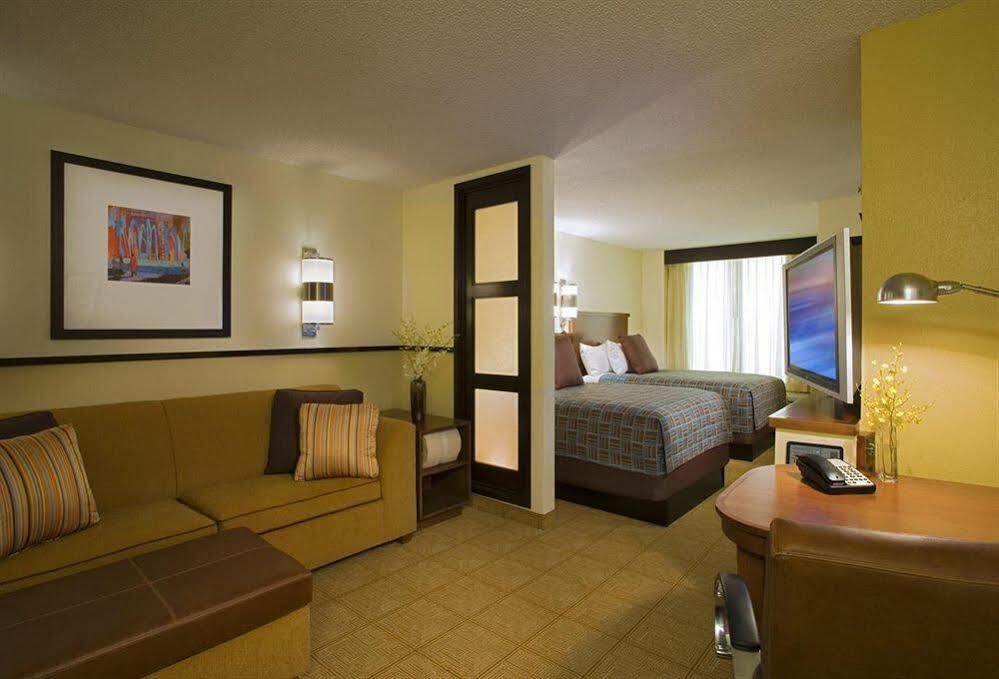 Hyatt Place Albuquerque Airport Ngoại thất bức ảnh